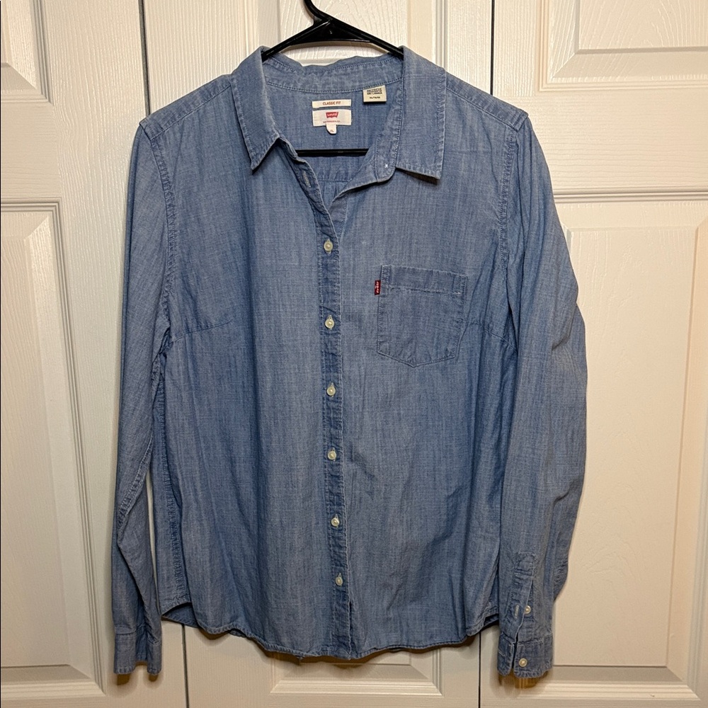 Levi's Women’s Blue Denim Button Down Shirt
